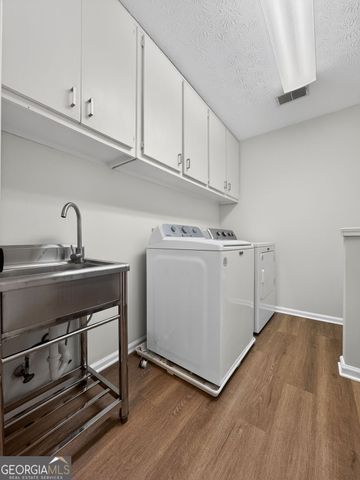 601 Cobblestone Lane, Stone Mountain, GA 30087