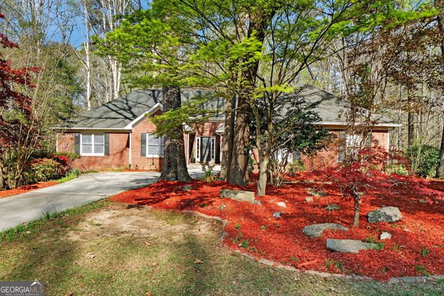 601 Cobblestone Lane, Stone Mountain, GA 30087
