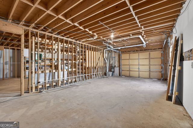 601 Cobblestone Lane, Stone Mountain, GA 30087