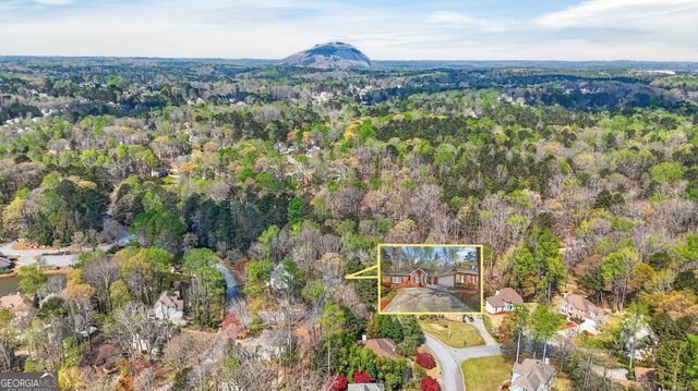 601 Cobblestone Lane, Stone Mountain, GA 30087