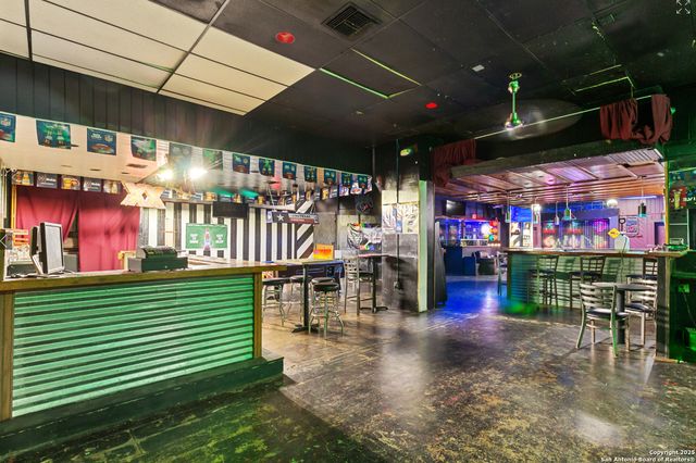 1812 Main, San Antonio, TX 78212