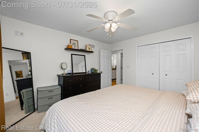 541 Curzon Road, Rochester Hills, MI 48307