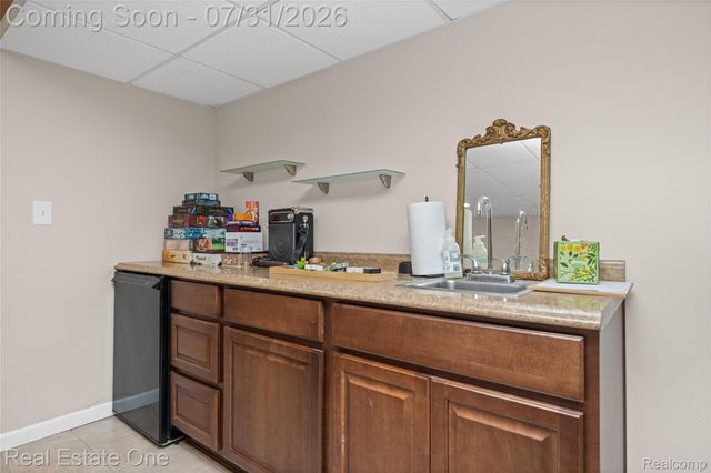 541 Curzon Road, Rochester Hills, MI 48307