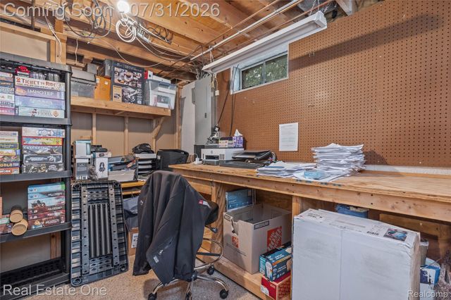541 Curzon Road, Rochester Hills, MI 48307
