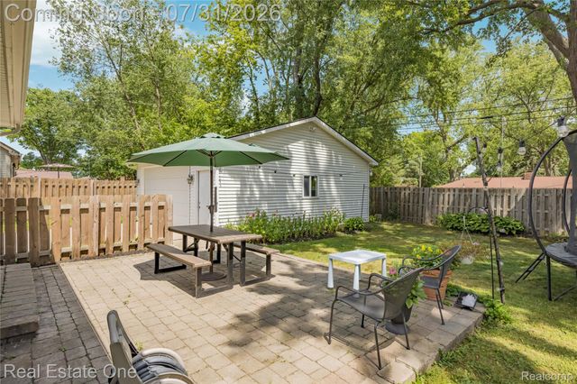 541 Curzon Road, Rochester Hills, MI 48307