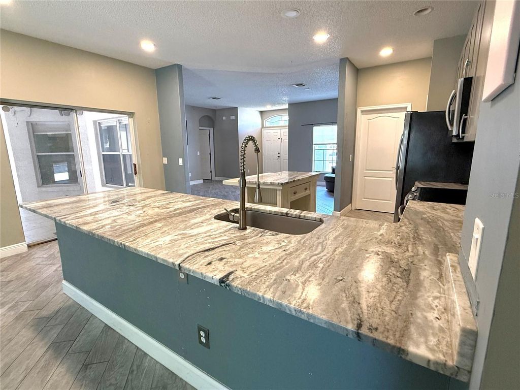 Image 14 of property listing at 2031 WINTERMERE POINTE DRIVE, Winter Garden, FL 34787