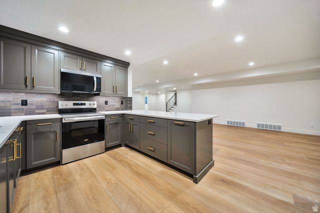 316 N AMBER LN, Layton, UT 84041