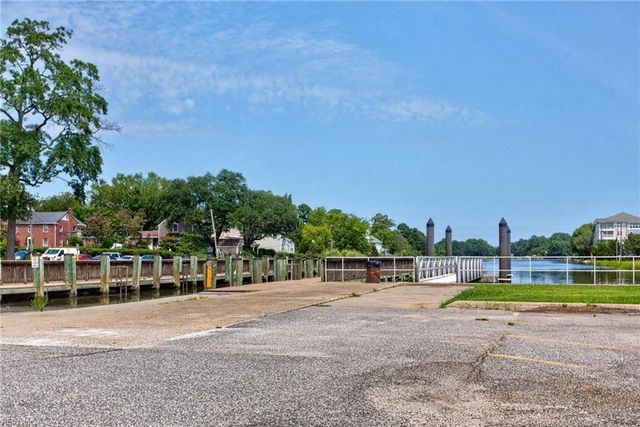 4306 Newport AVE, Norfolk, VA 23508