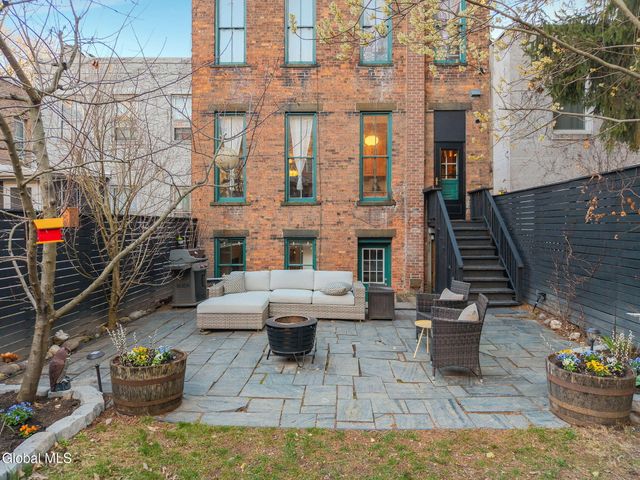 209 Lancaster Street, Albany, NY 12210