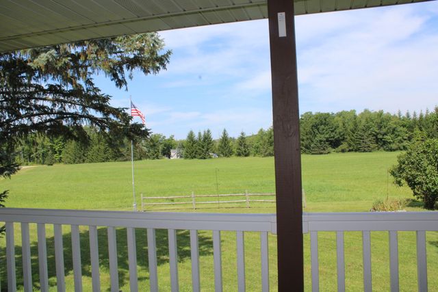 2812 Shoreline Drive, Lupton, MI 48635