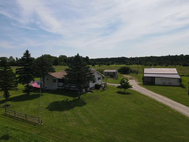 2812 Shoreline Drive, Lupton, MI 48635