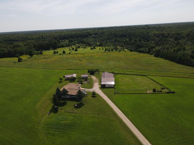 2812 Shoreline Drive, Lupton, MI 48635