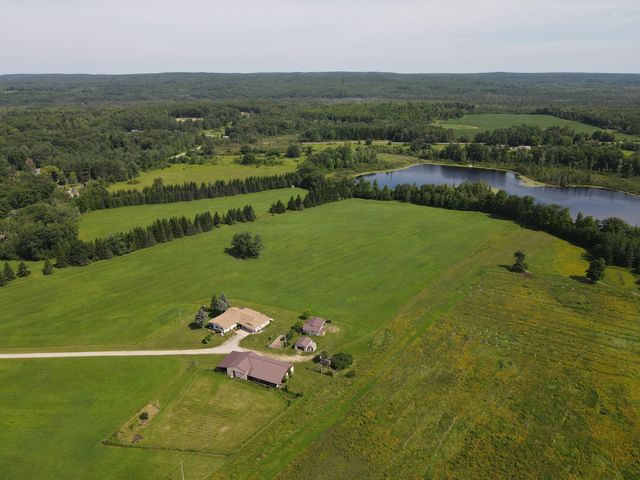 2812 Shoreline Drive, Lupton, MI 48635