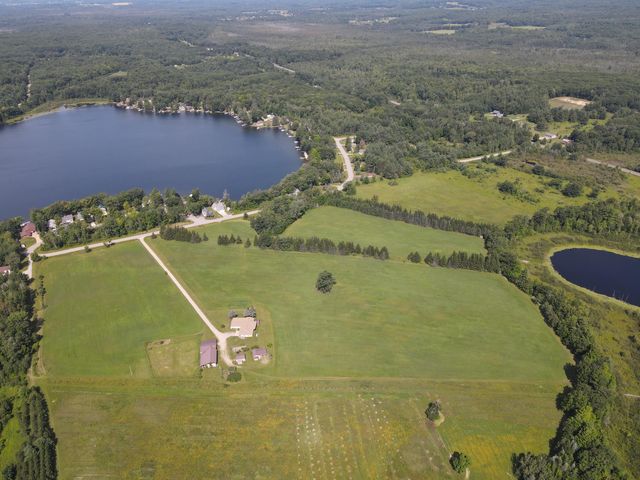 2812 Shoreline Drive, Lupton, MI 48635