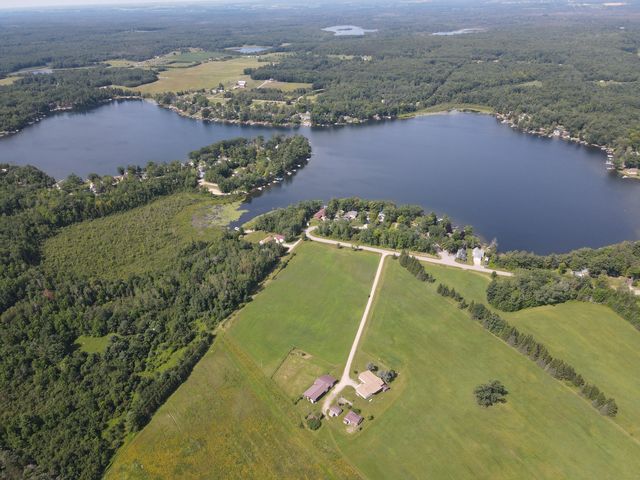2812 Shoreline Drive, Lupton, MI 48635