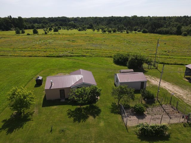 2812 Shoreline Drive, Lupton, MI 48635
