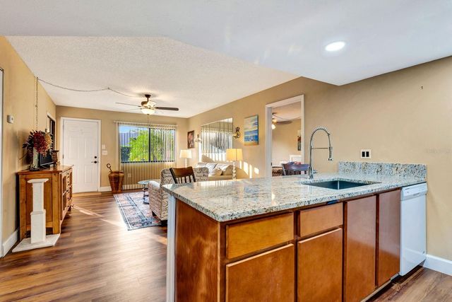 2721 72ND STREET COURT W, Bradenton, FL 34209