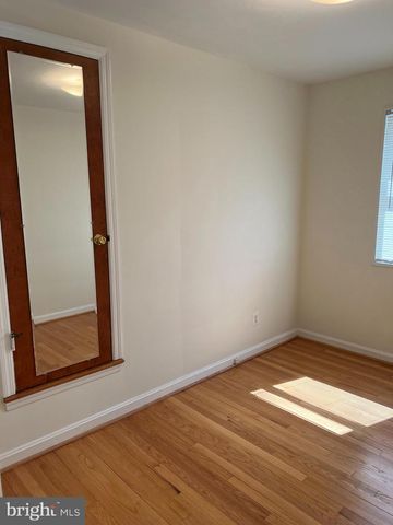 2926 1ST ST N, Arlington, VA 22201