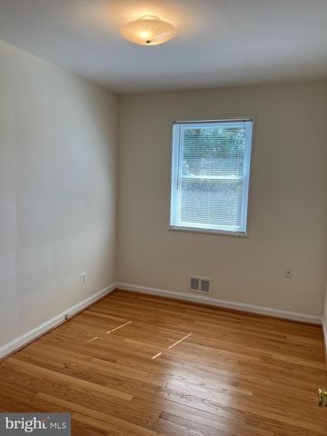 2926 1ST ST N, Arlington, VA 22201