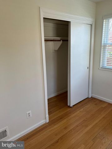 2926 1ST ST N, Arlington, VA 22201