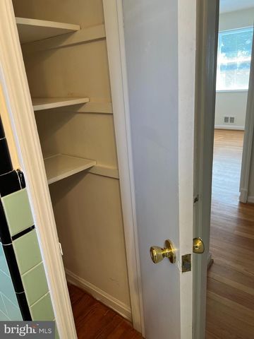 2926 1ST ST N, Arlington, VA 22201