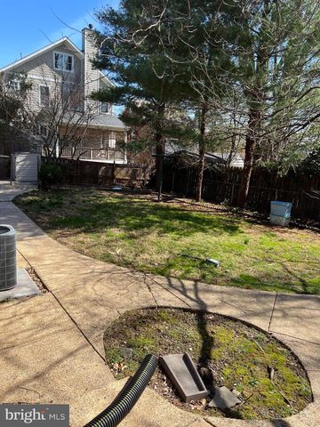 2926 1ST ST N, Arlington, VA 22201