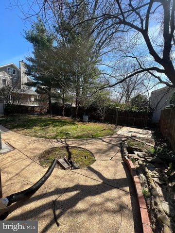 2926 1ST ST N, Arlington, VA 22201