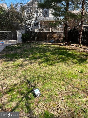 2926 1ST ST N, Arlington, VA 22201