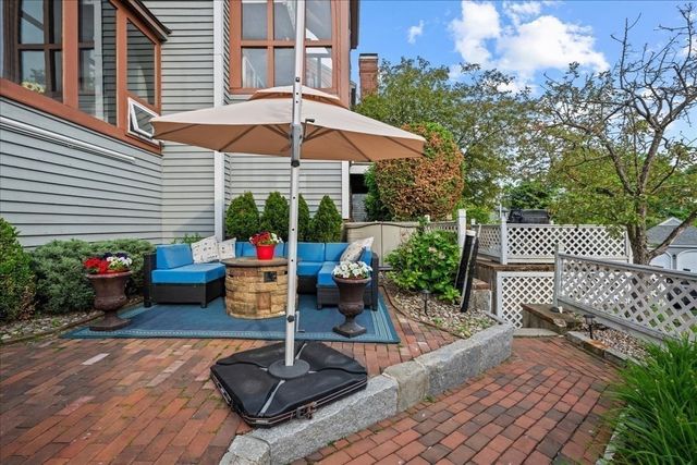 35 Eastern Point Dr 34, Shrewsbury, MA 01545