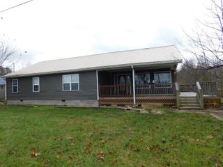 855 Pleasant Grove Loop, Manchester, KY 40962