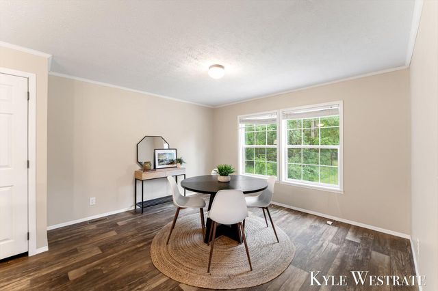 704 Chestnut, Howard City, MI 49329