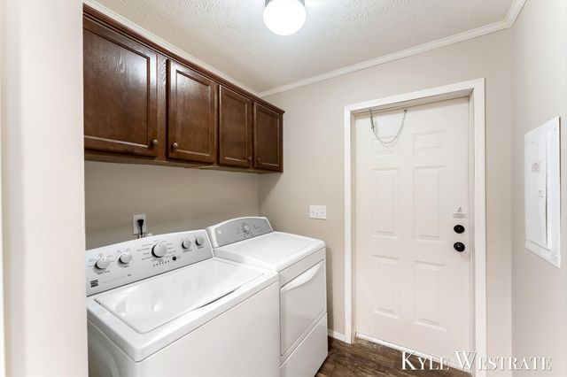 704 Chestnut, Howard City, MI 49329