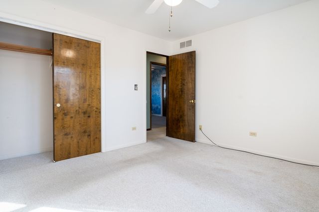 1327 Timberline Drive, Joliet, IL 60431