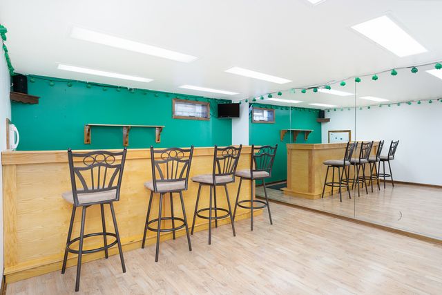 1327 Timberline Drive, Joliet, IL 60431