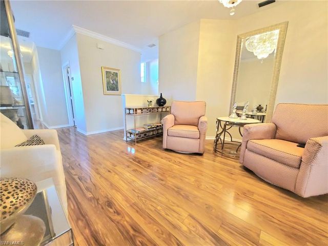 945 Eastham Way Apt 203, Naples, FL 34104