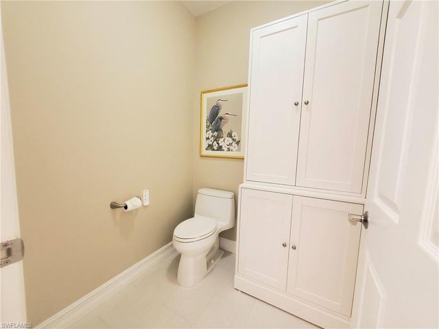 945 Eastham Way Apt 203, Naples, FL 34104