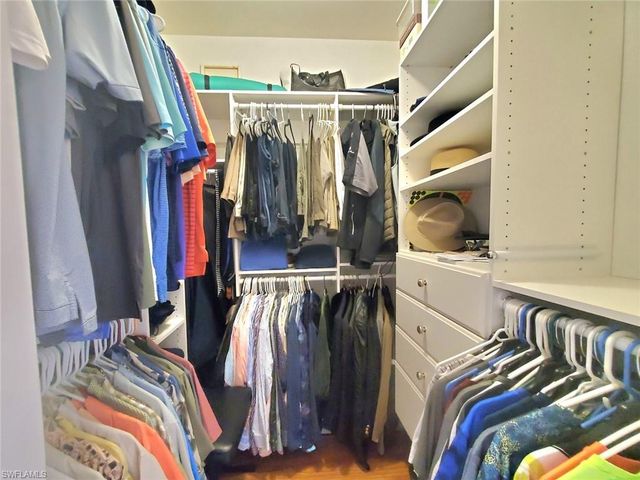 945 Eastham Way Apt 203, Naples, FL 34104