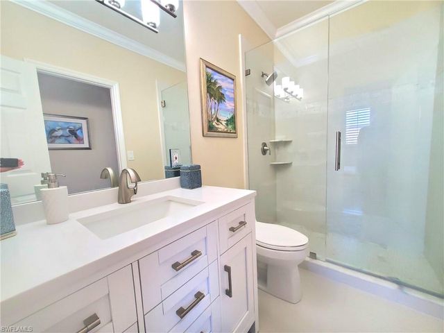 945 Eastham Way Apt 203, Naples, FL 34104