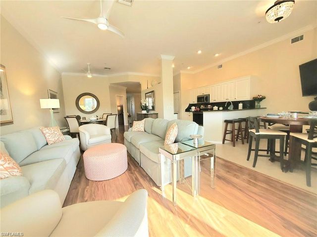 945 Eastham Way Apt 203, Naples, FL 34104