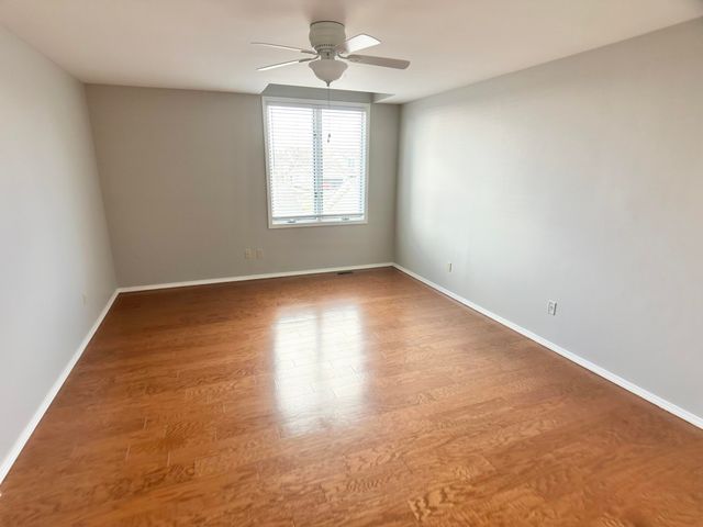 2324 Deerpath Drive W, Schererville, IN 46375