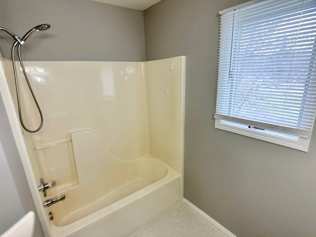 2324 Deerpath Drive W, Schererville, IN 46375