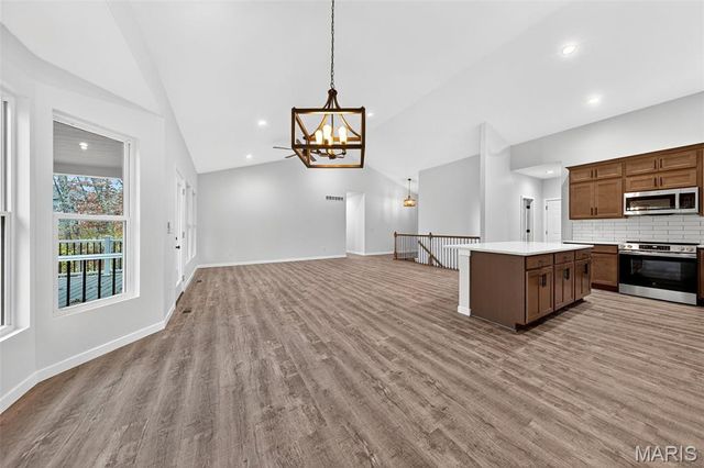 140 Jabin Farm Road, Wright City, MO 63390