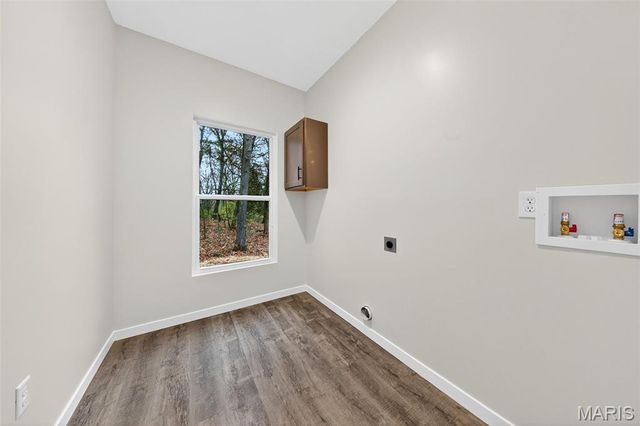 140 Jabin Farm Road, Wright City, MO 63390