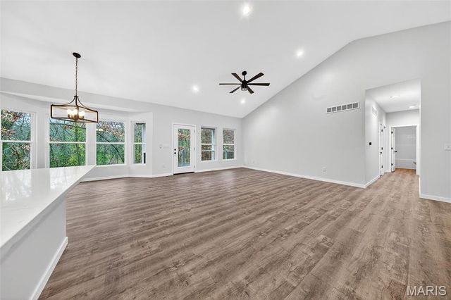 140 Jabin Farm Road, Wright City, MO 63390