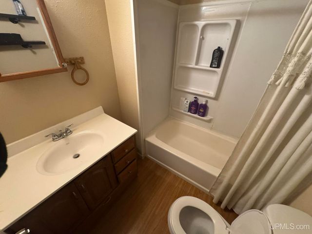 509 S Tamarack Street, Iron Mountain, MI 49801