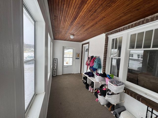 509 S Tamarack Street, Iron Mountain, MI 49801