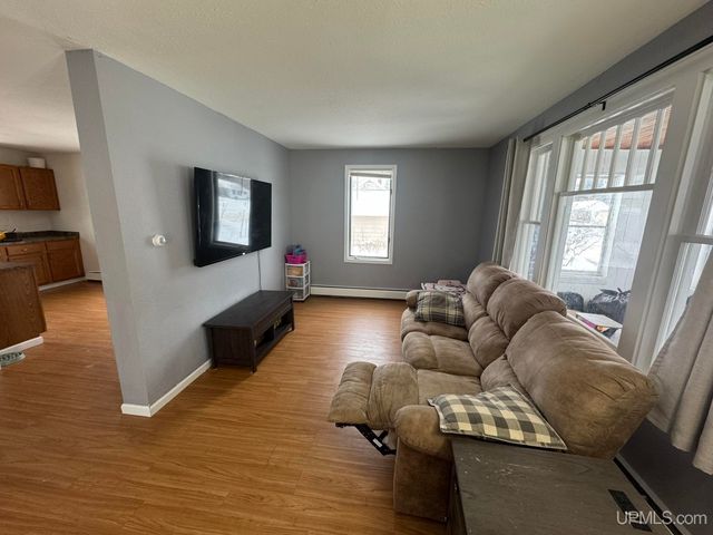 509 S Tamarack Street, Iron Mountain, MI 49801