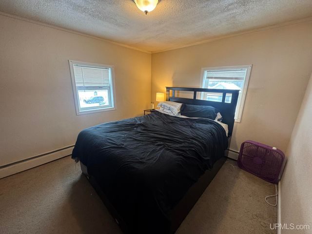 509 S Tamarack Street, Iron Mountain, MI 49801