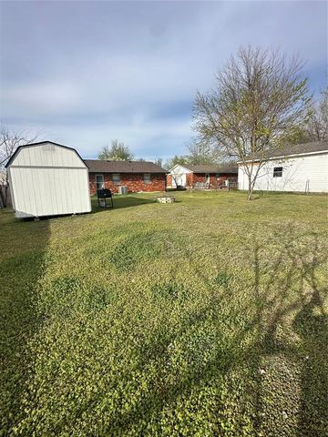 502 Holsey Drive, Noble, OK 73068