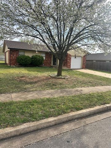 502 Holsey Drive, Noble, OK 73068